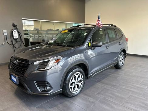 Used 2023 Subaru Forester Premium AWD/4WD image 20