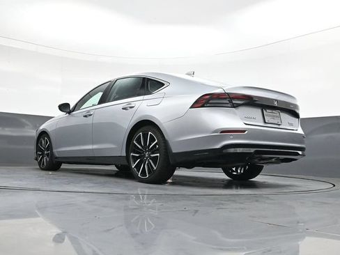 Used 2025 Honda Accord Touring image 32