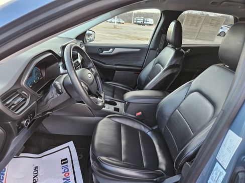 Used 2024 Ford Escape Platinum image 24