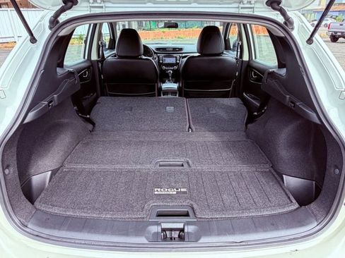 Used 2017 Nissan Rogue Sport SL image 17