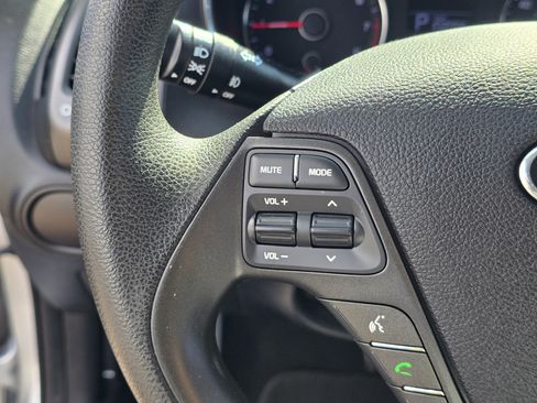 Used 2016 Kia Forte LX FWD image 28