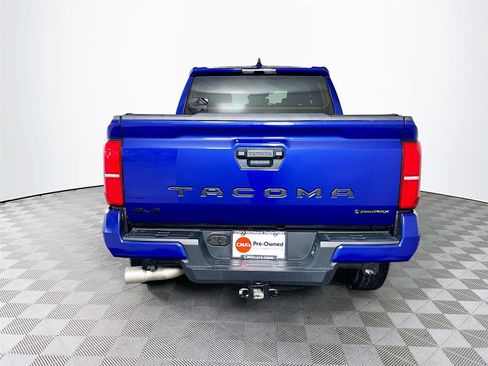 Used 2025 Toyota Tacoma TRD Off-Road image 7