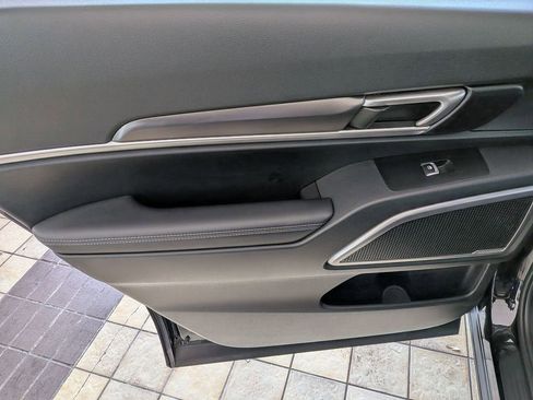 Used 2025 Kia Telluride S image 25