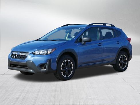 Used 2023 Subaru Crosstrek 2.0i AWD/4WD image 3