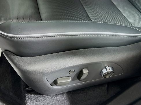 New 2026 Buick Enclave Avenir w/ Super Cruise Package image 16