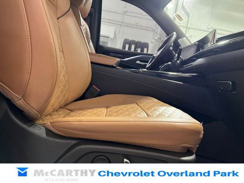 Used 2023 Cadillac Escalade Sport w/ Touring Package AWD/4WD image 38