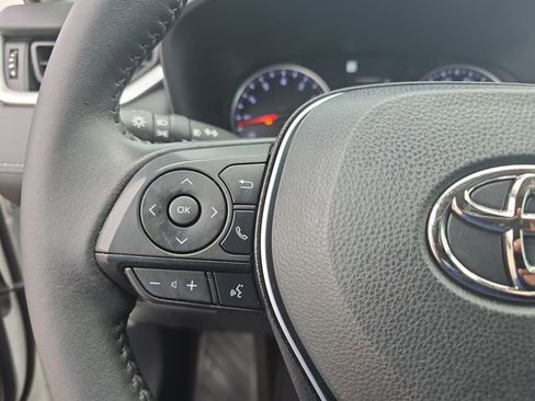 Certified 2022 Toyota RAV4 XLE Premium image 17