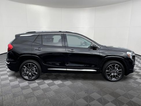Used 2024 GMC Terrain Denali w/ Black Diamond Edition AWD/4WD image 7