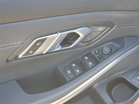 Used 2021 BMW 330i xDrive Sedan image 10