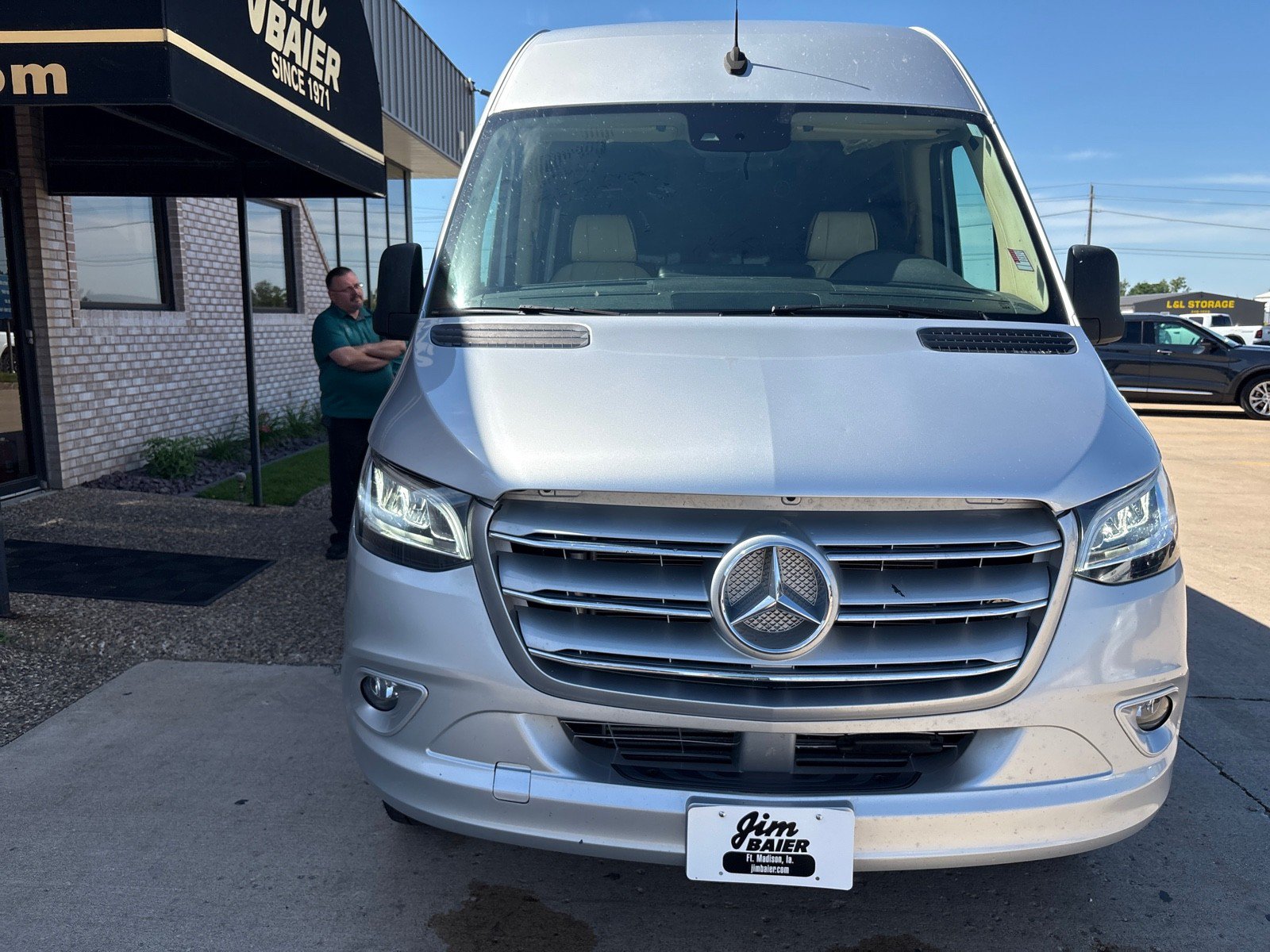 Used 2019 Mercedes-Benz Sprinter 144 image 4