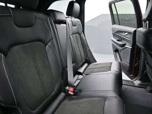 New 2025 Jeep Grand Cherokee Altitude AWD/4WD image 22