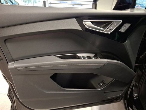 Used 2023 Audi Q4 e-tron Premium Plus image 11