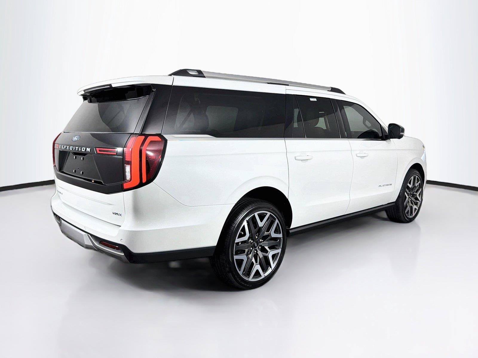 Used 2026 Ford Expedition Max Platinum w/ Platinum Ultimate Package AWD/4WD image 11
