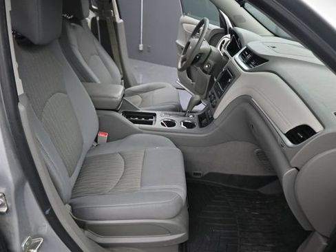 Used 2017 Chevrolet Traverse LS AWD/4WD image 14