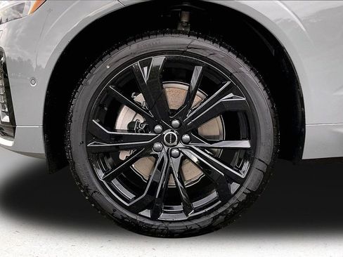 New 2026 Volvo XC60 T8 Ultra w/ Protection Package Premier AWD/4WD image 13