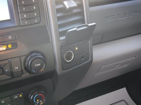 Used 2021 Ford F250 XL w/ Power Equipment Group image 15