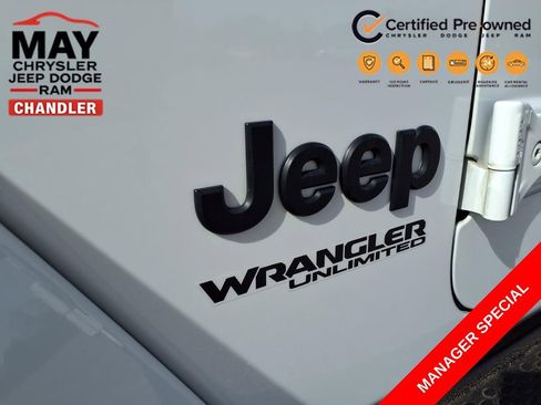 Used 2022 Jeep Wrangler Unlimited Sahara AWD/4WD image 22