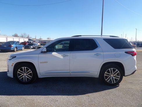 Used 2022 Chevrolet Traverse High Country w/ LPO, Floor Liner Package image 1