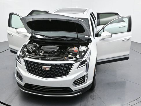 Certified 2024 Cadillac XT5 Premium Luxury w/ LPO, Floor Liner Package image 41