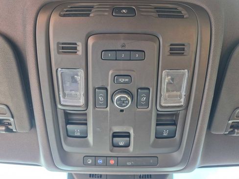 Used 2021 Cadillac Escalade ESV Premium Luxury w/ Driver Assist Tech Package image 28