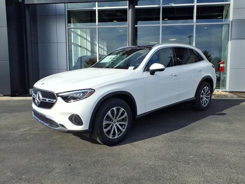 New 2026 Mercedes-Benz GLC 300 4MATIC image 2