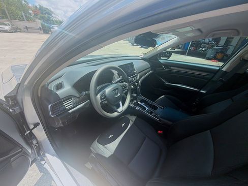 Used 2021 Honda Accord LX image 9