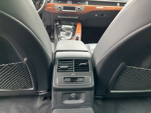 Used 2023 Audi A4 2.0T Premium w/ Convenience Package image 24