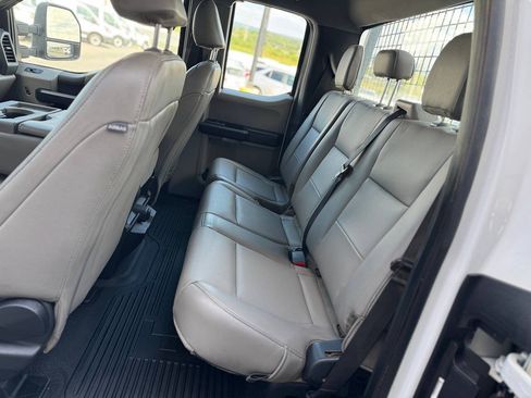 Used 2022 Ford F250 XL w/ Power Equipment Group AWD/4WD image 9