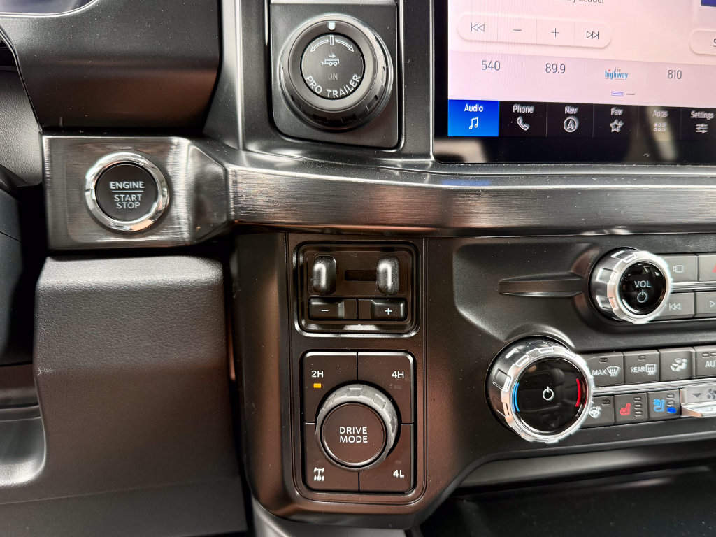 New 2026 Ford F350 Lariat w/ Lariat Ultimate Package AWD/4WD image 33