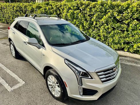 Used 2019 Cadillac XT5 FWD image 4