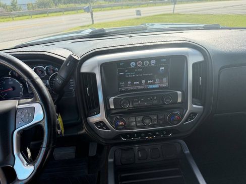 Used 2018 GMC Sierra 1500 SLT AWD/4WD image 16