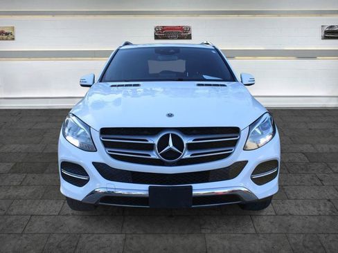 Used 2019 Mercedes-Benz GLE 400 4MATIC image 3