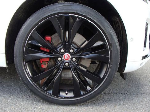 Used 2021 Jaguar F-PACE R-Dynamic S image 40