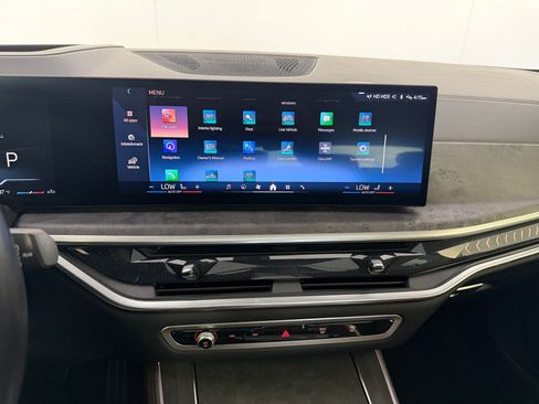 Used 2024 BMW X5 sDrive40i w/ M Sport Package RWD image 24