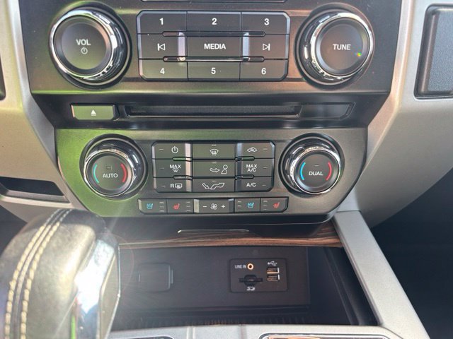 Used 2015 Ford F150 Lariat AWD/4WD image 41