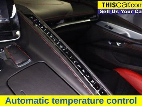 Used 2022 Chevrolet Corvette Stingray w/ Z51 Performance Package image 18