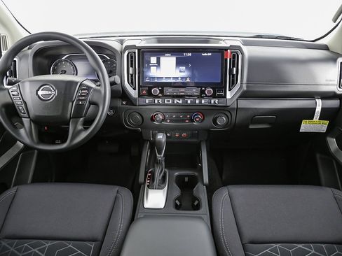 New 2025 Nissan Frontier SV image 14