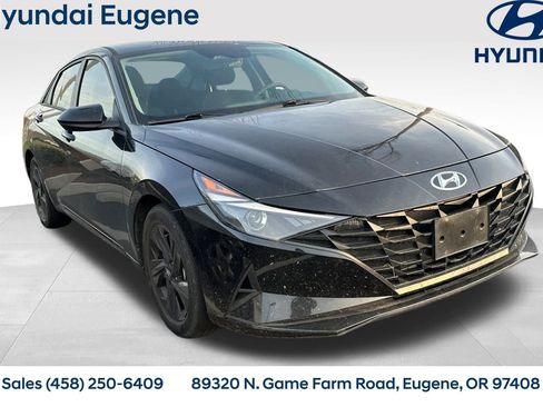 Used 2022 Hyundai Elantra SEL image 1