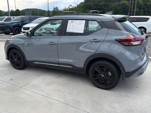 Used 2024 Nissan Kicks SR w/ SR Premium Package FWD image 6