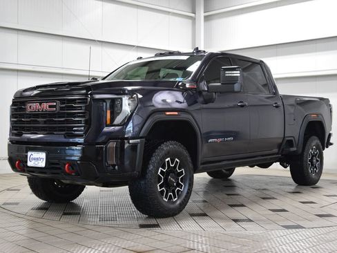 Used 2024 GMC Sierra 2500 AT4X AWD/4WD image 3