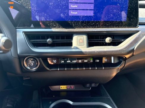 Used 2025 Lexus UX 300h AWD w/ Accessory Package (Z2) image 15