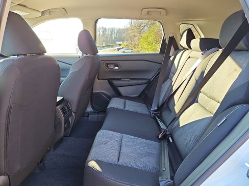 New 2026 Nissan Rogue SV image 7