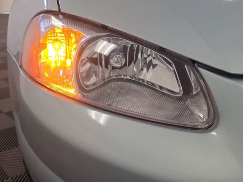 Used 2003 Chrysler Sebring Limited image 45