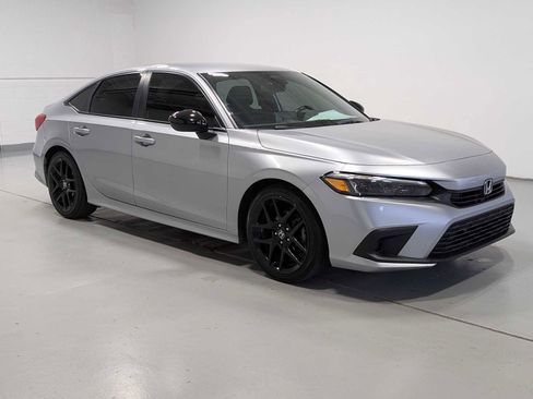 Used 2023 Honda Civic Sport image 6