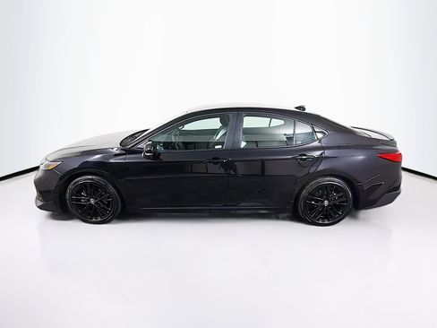 Used 2026 Toyota Camry SE FWD image 4
