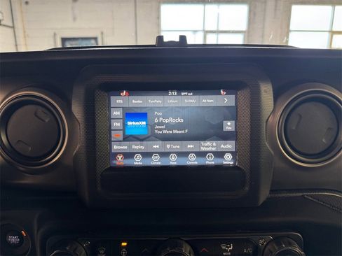 Used 2020 Jeep Wrangler Unlimited Sport S image 17