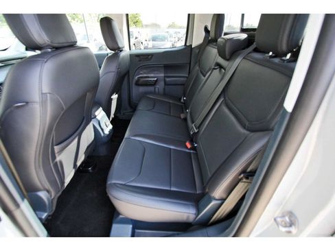 Used 2024 Ford Maverick Lariat w/ Black Appearance Package FWD image 12