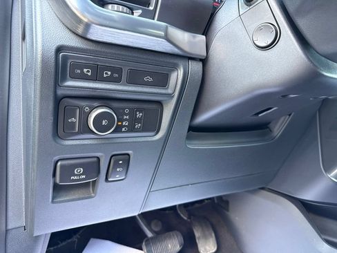 Used 2021 Ford F150 Lariat w/ Equipment Group 502A High AWD/4WD image 13