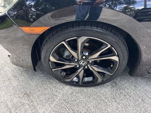 Used 2019 Honda Civic Sport image 10