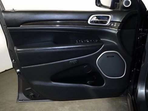 Used 2016 Jeep Grand Cherokee High Altitude image 24